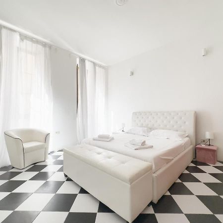 Domus Sant'Elena 2 Apartment Roma Exterior foto
