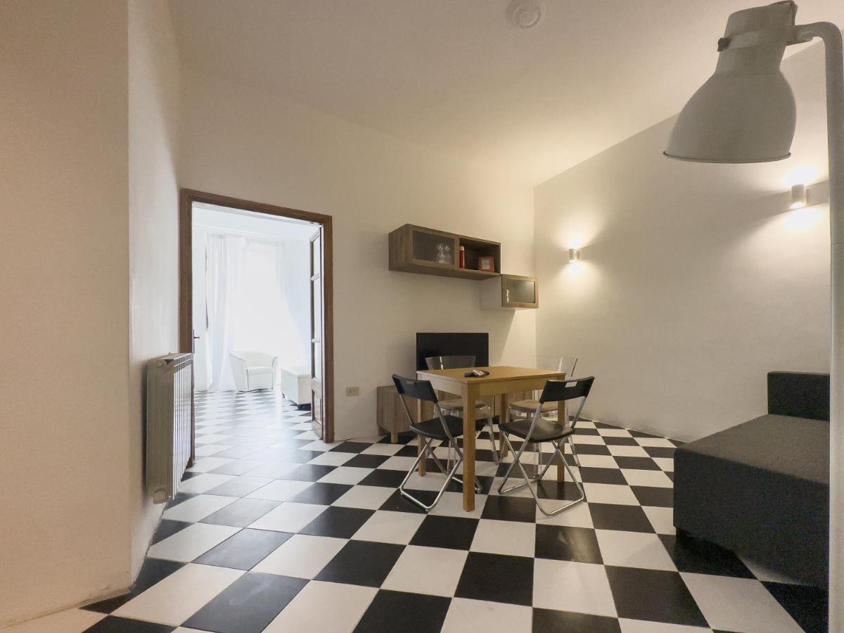 Domus Sant'Elena 2 Apartment Roma Exterior foto