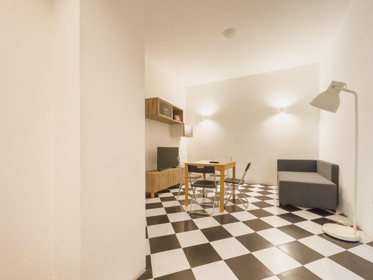 Domus Sant'Elena 2 Apartment Roma Exterior foto