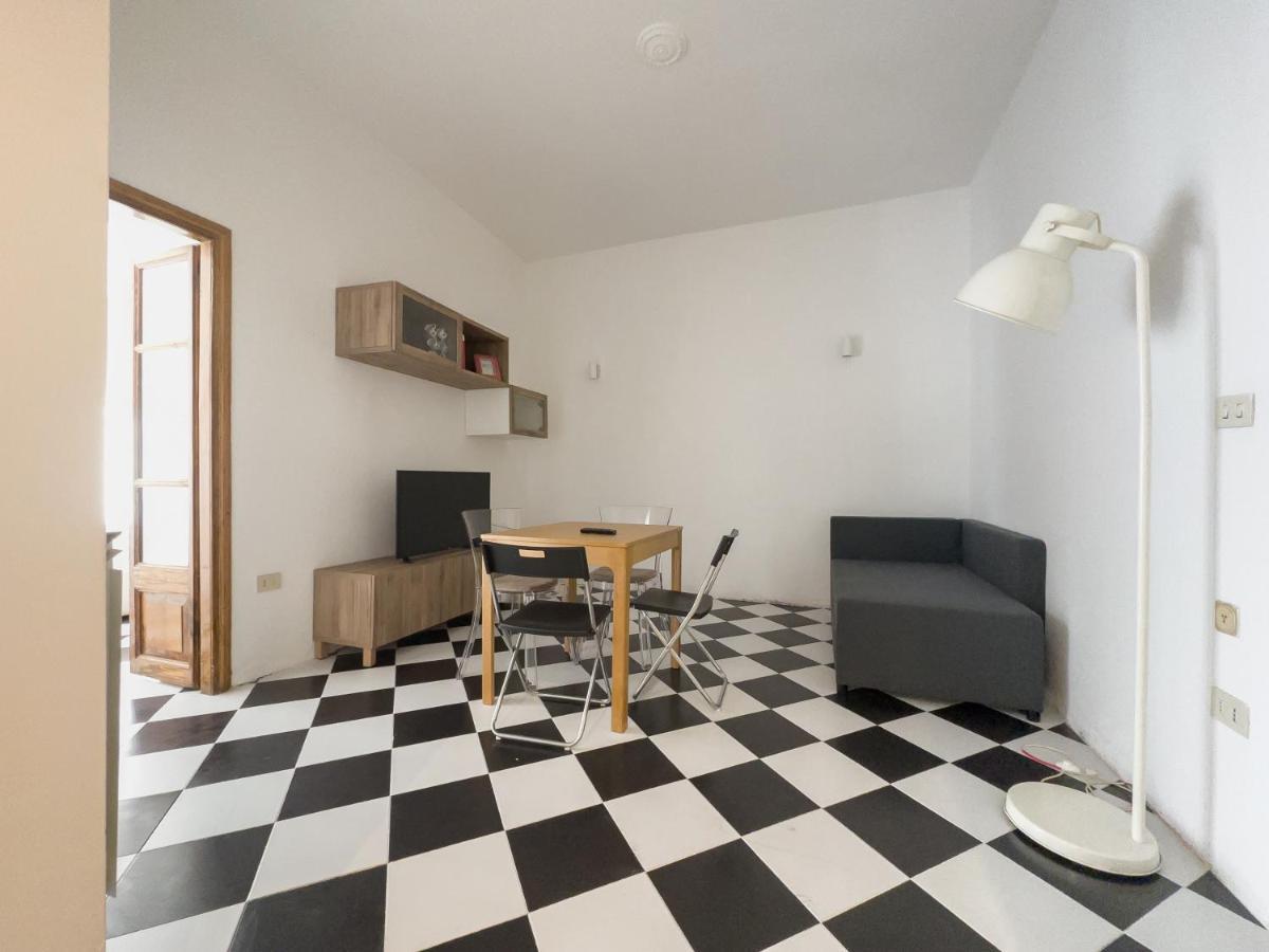 Domus Sant'Elena 2 Apartment Roma Exterior foto