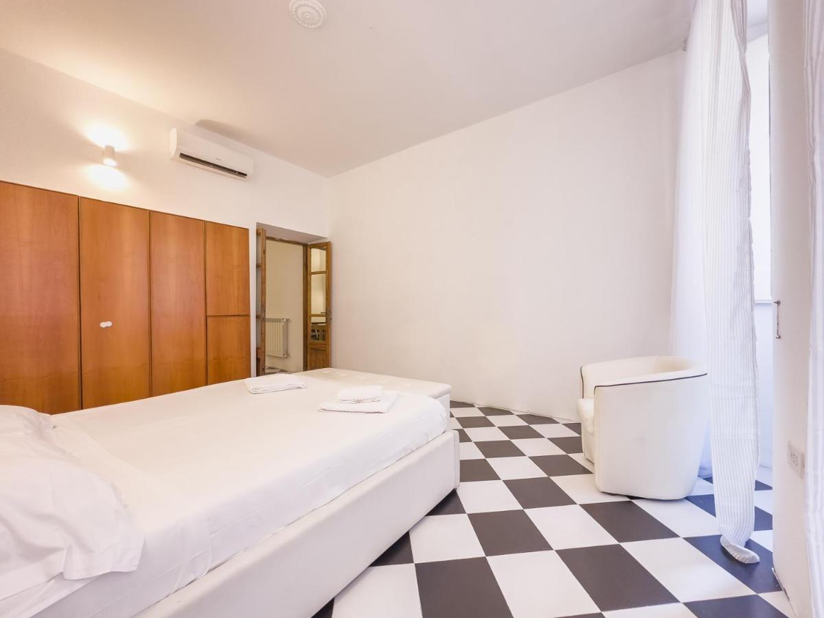 Domus Sant'Elena 2 Apartment Roma Exterior foto