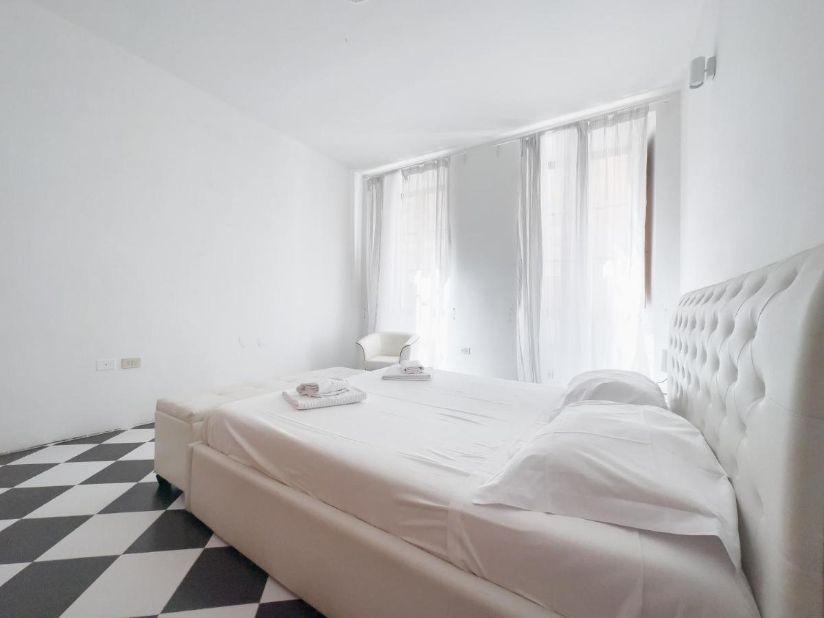 Domus Sant'Elena 2 Apartment Roma Exterior foto