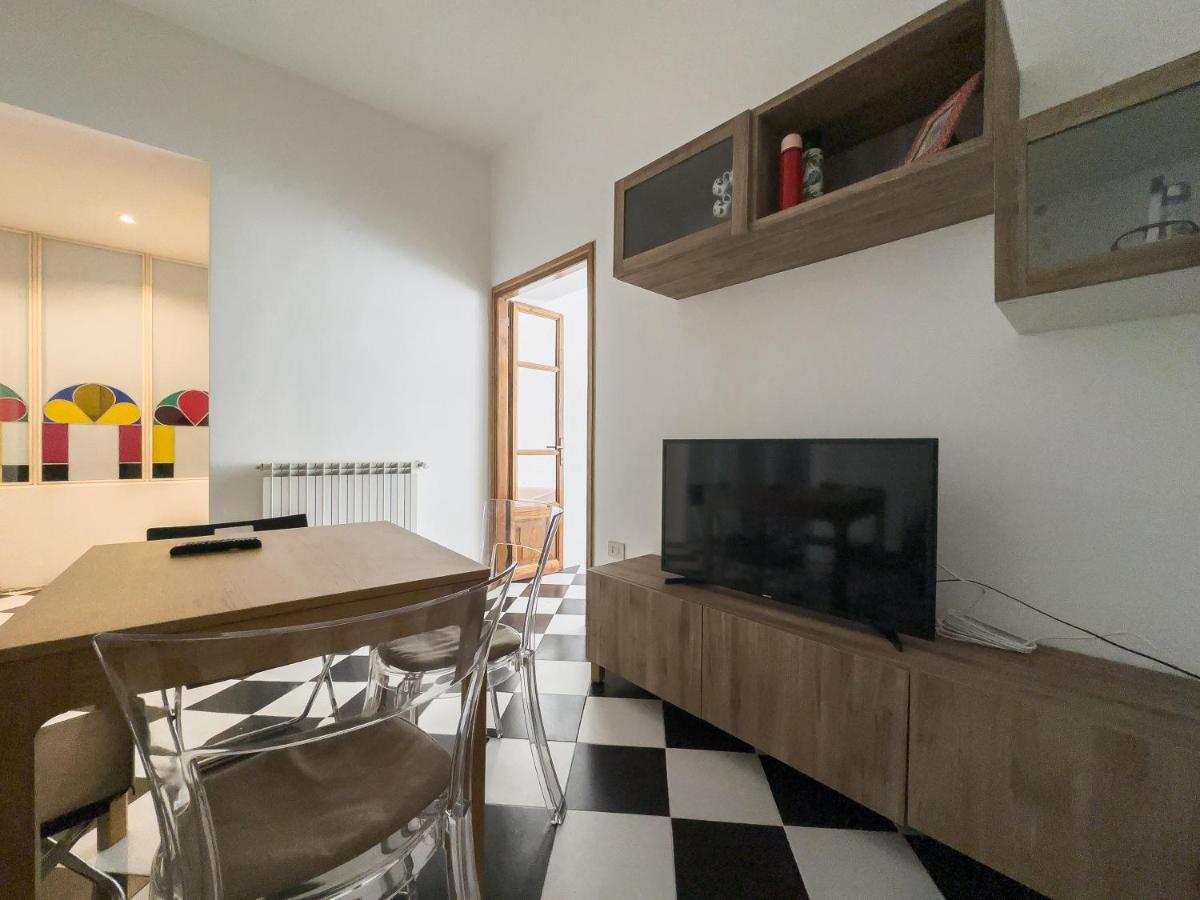 Domus Sant'Elena 2 Apartment Roma Exterior foto