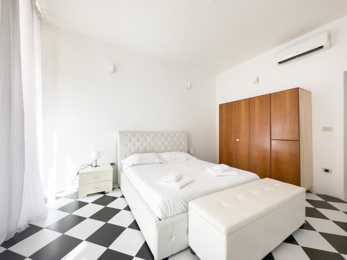 Domus Sant'Elena 2 Apartment Roma Exterior foto